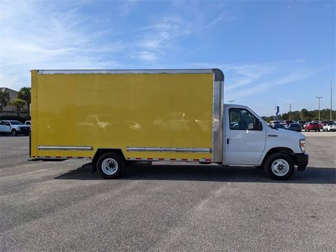 Used 2023 Ford E-350 and Econoline 350 Super Duty w/ Driver's Safety Package image 3