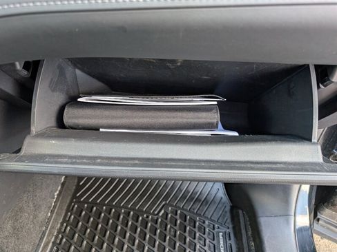 Used 2025 Toyota Highlander XLE image 35