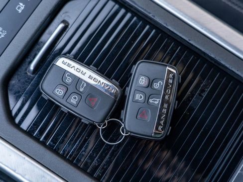 Used 2017 Land Rover Range Rover Evoque HSE image 30