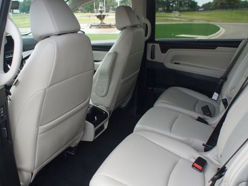 Used 2026 Honda Odyssey EX-L image 15