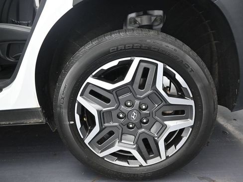 Used 2023 Hyundai Santa Fe SEL Premium AWD/4WD image 44