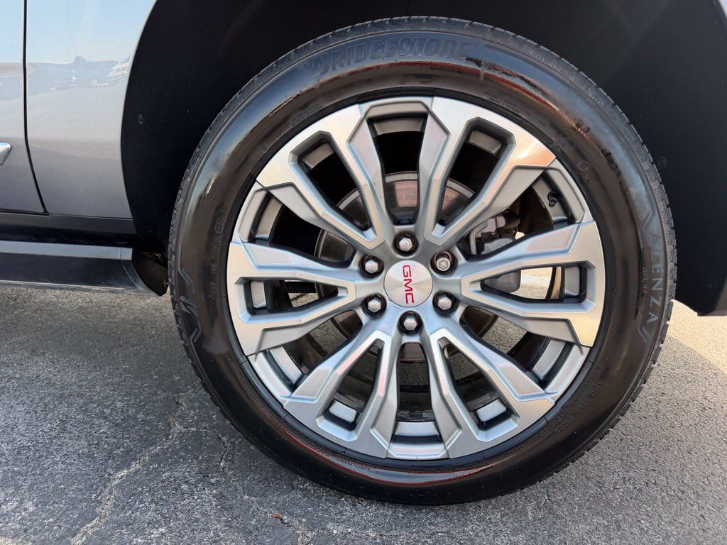 Used 2021 GMC Yukon XL Denali w/ Denali Premium Package AWD/4WD image 20