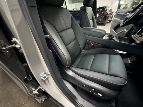 New 2026 GMC Acadia AT4 w/ Super Cruise Package image 60