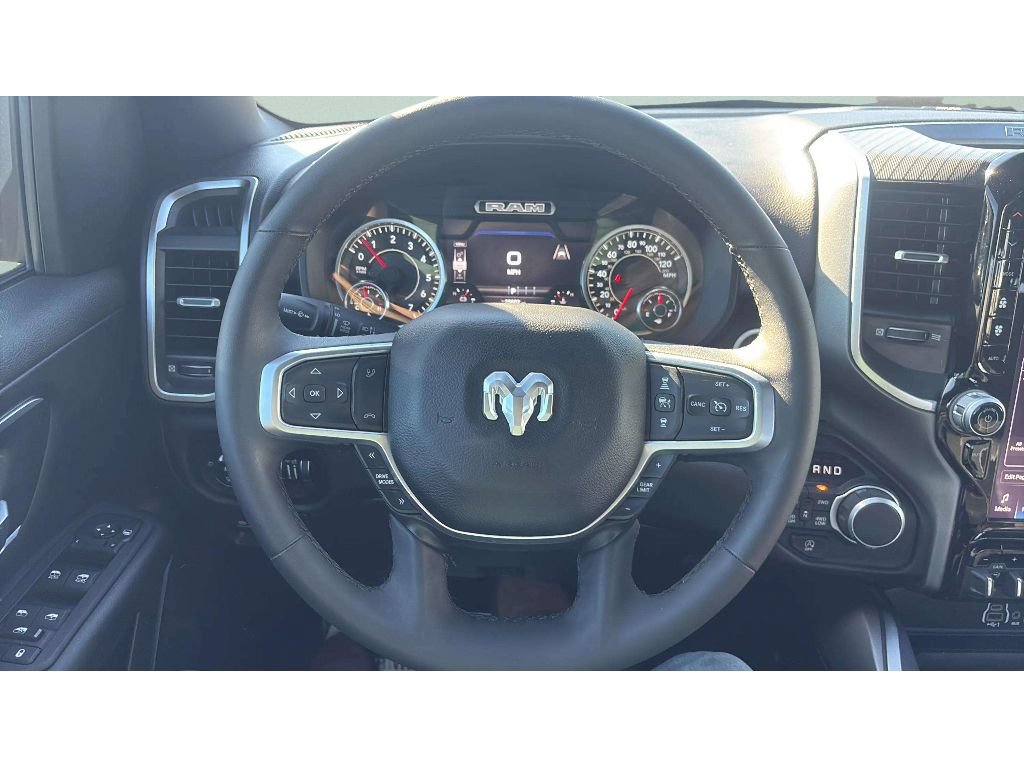 Used 2025 RAM 1500 Big Horn AWD/4WD image 9