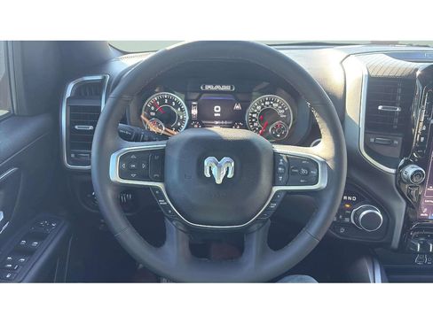 Used 2025 RAM 1500 Big Horn AWD/4WD image 9