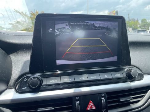 Certified 2023 Kia Forte LXS w/ LXS Technology Package FWD image 12