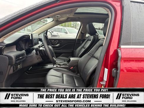 Used 2025 Lincoln Corsair Reserve w/ Equipment Group 202A AWD/4WD image 18