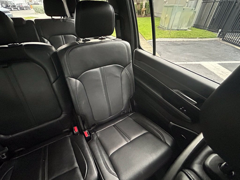 Used 2024 Jeep Wagoneer Series II w/ Flexible Seating Group AWD/4WD image 14