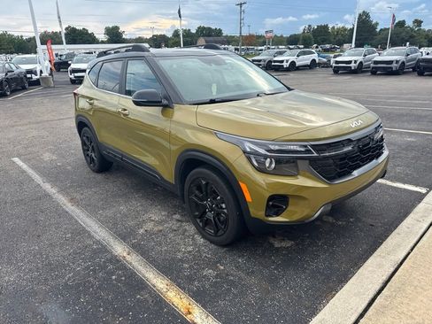 Used 2024 Kia Seltos X-Line AWD/4WD image 3