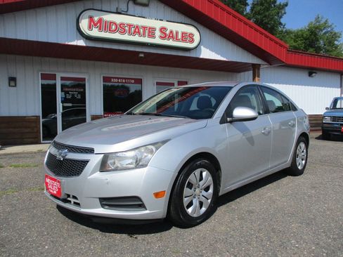 Used 2014 Chevrolet Cruze LT FWD image 3