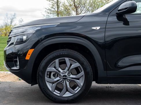 Used 2025 Kia Seltos LX AWD/4WD image 23