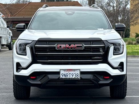 Used 2026 GMC Terrain AT4 w/ Technology Package II image 10