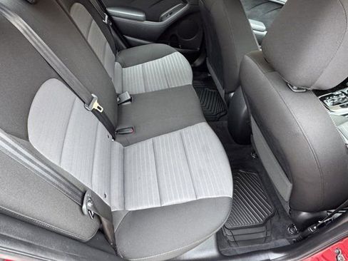 Used 2018 Kia Forte S image 13