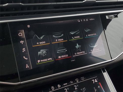 Used 2021 Audi Q8 Prestige w/ Prestige Package image 22