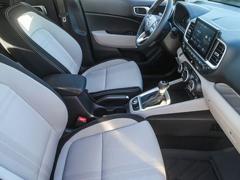 New 2026 Hyundai Venue SEL image 19