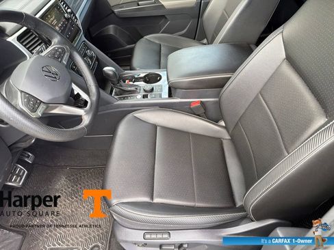 Used 2023 Volkswagen Atlas Cross Sport SEL R-Line AWD/4WD image 13