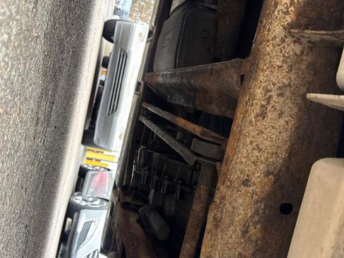 Used 2005 GMC Yukon SLT w/ SLT Preferred Equipment Group image 25