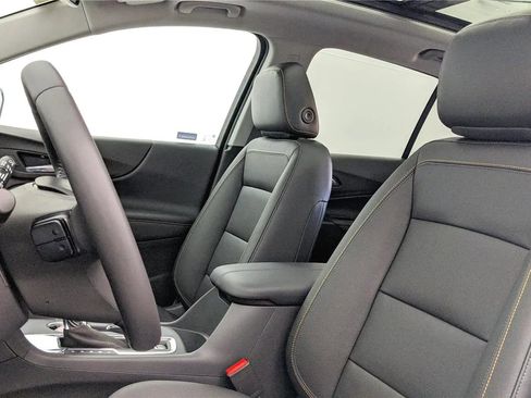 Used 2021 Chevrolet Equinox Premier FWD image 17