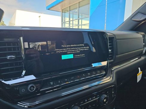 New 2026 Chevrolet Silverado 2500 ZR2 w/ LPO, Dark Essentials Package AWD/4WD image 28