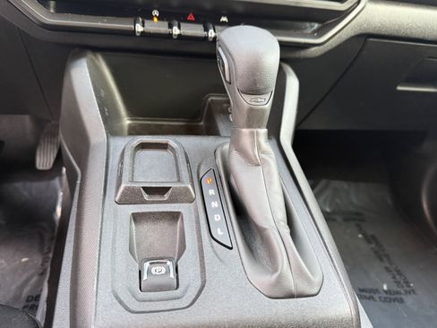 Used 2024 Chevrolet Colorado W/T image 20