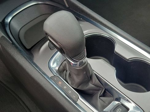 Used 2024 Chevrolet Malibu LT FWD image 34