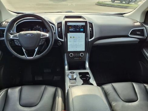 Used 2021 Ford Edge Titanium FWD image 5