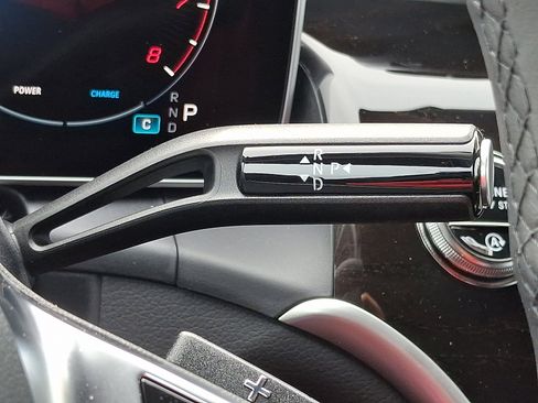 Certified 2025 Mercedes-Benz GLC 300 4MATIC image 13