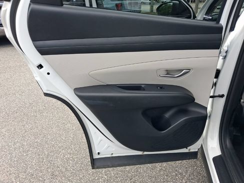 Used 2025 Hyundai Tucson SEL AWD/4WD image 23