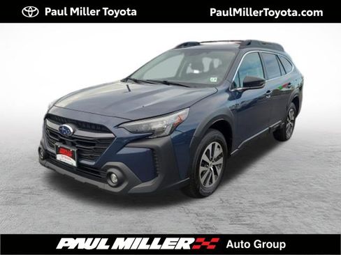 Used 2024 Subaru Outback Premium w/ Popular Package #1 AWD/4WD image 1