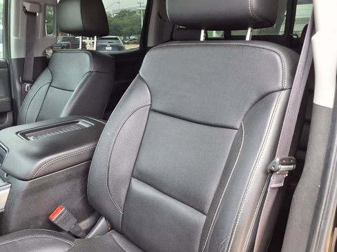 Used 2017 Chevrolet Silverado 1500 LTZ Z71 w/ LTZ Plus Package AWD/4WD image 14