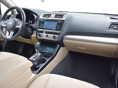 Used 2016 Subaru Outback 2.5i Premium w/ Popular Package #1 AWD/4WD image 13