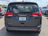 Used 2020 Chrysler Pacifica Touring image 4