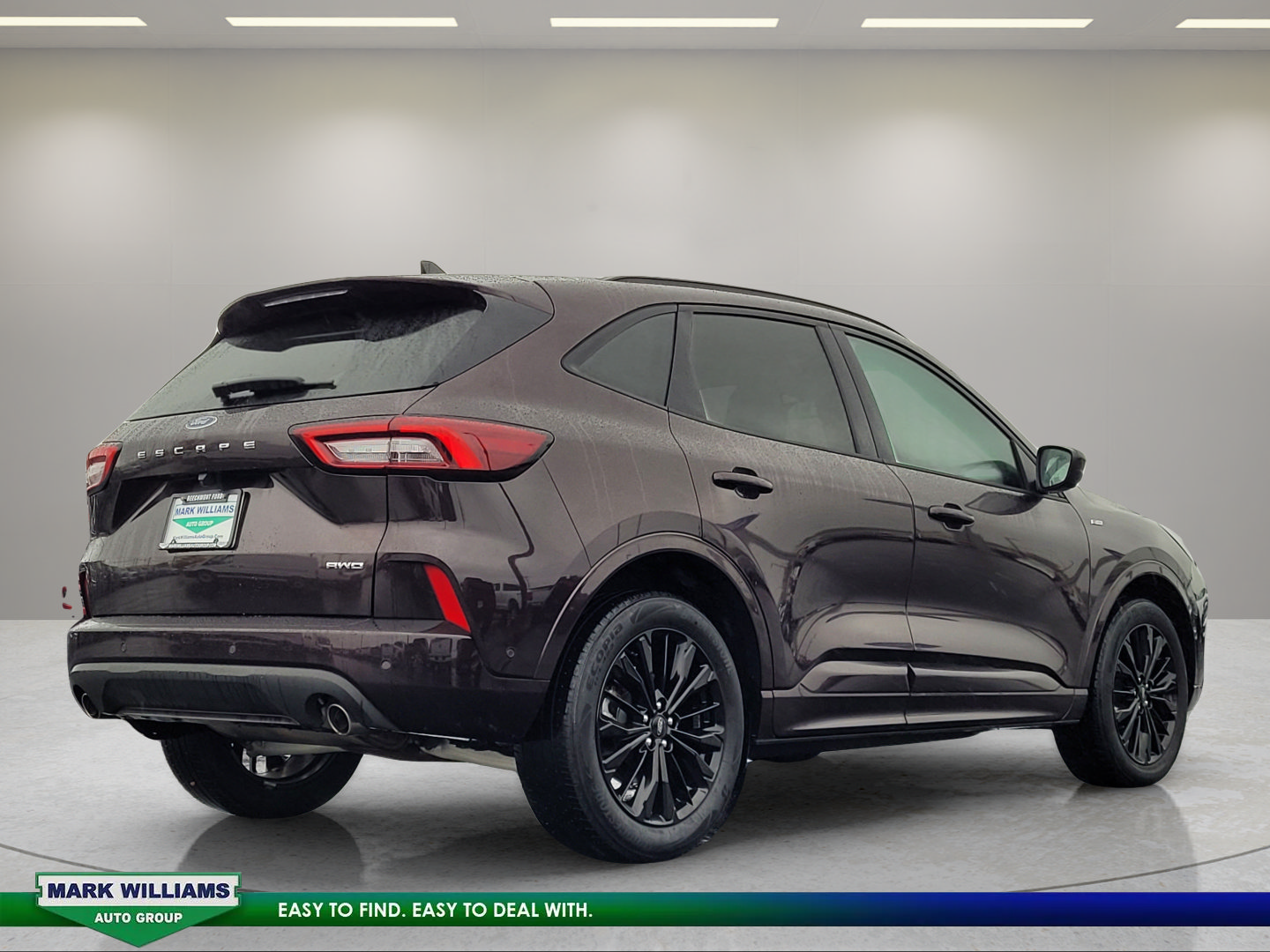 Certified 2023 Ford Escape ST-Line Elite w/ Premium Technology Package AWD/4WD image 4