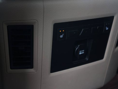 Used 2013 RAM 1500 Laramie Longhorn w/ Convenience Group AWD/4WD image 20