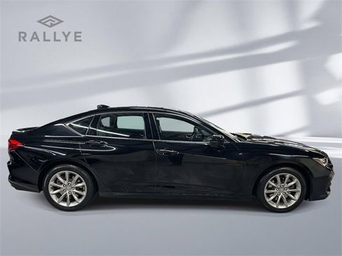 Used 2022 Acura TLX image 2