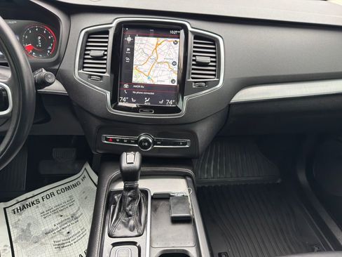 Used 2022 Volvo XC90 T5 Momentum w/ Climate Package image 31