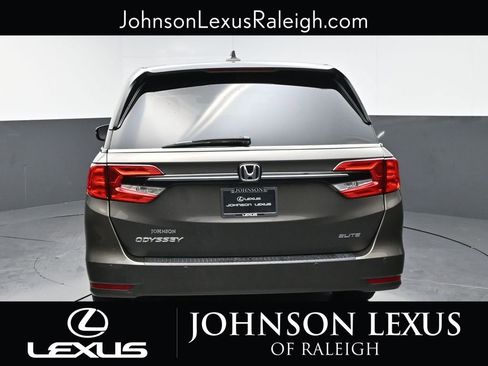 Used 2022 Honda Odyssey Elite image 8