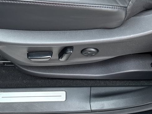 Certified 2024 Nissan Ariya AWD image 15