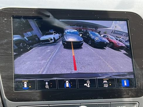 Used 2024 Chevrolet Equinox LT FWD image 19