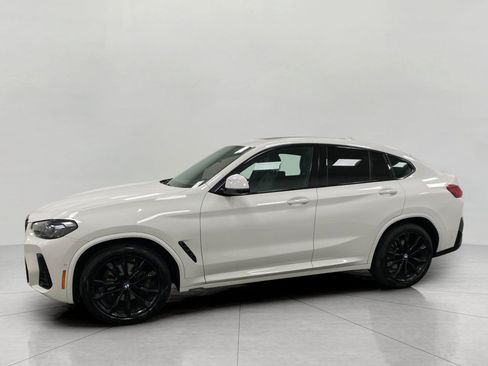 Used 2025 BMW X4 xDrive30i w/ Premium Package AWD/4WD image 8