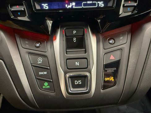 Used 2025 Honda Odyssey Sport-L image 15