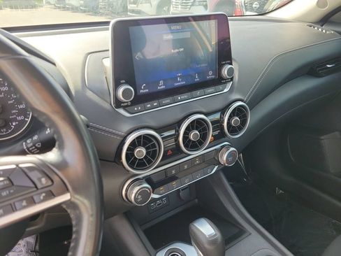 Certified 2022 Nissan Sentra SV FWD image 23