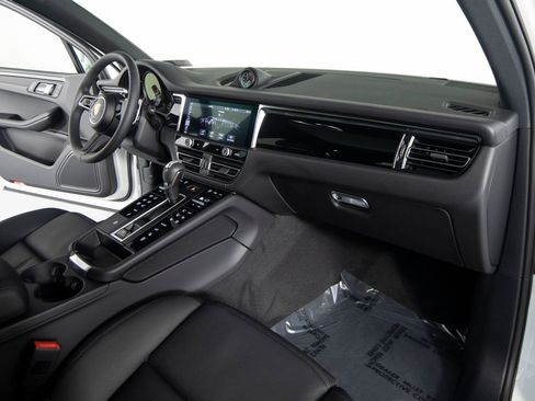 New 2026 Porsche Macan S AWD/4WD image 28