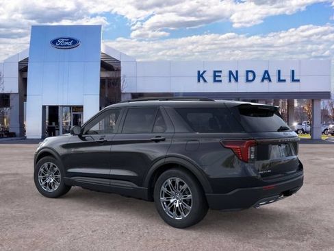 Used 2026 Ford Explorer Active w/ Active Comfort Package AWD/4WD image 4