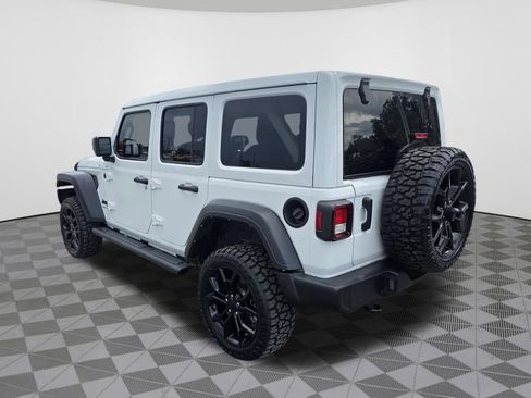 Used 2024 Jeep Wrangler Unlimited Sport AWD/4WD image 11