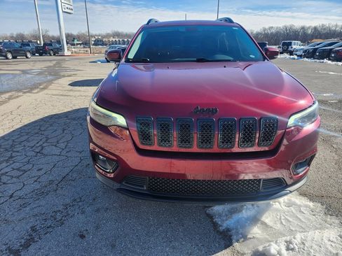Used 2020 Jeep Cherokee Latitude Plus image 7
