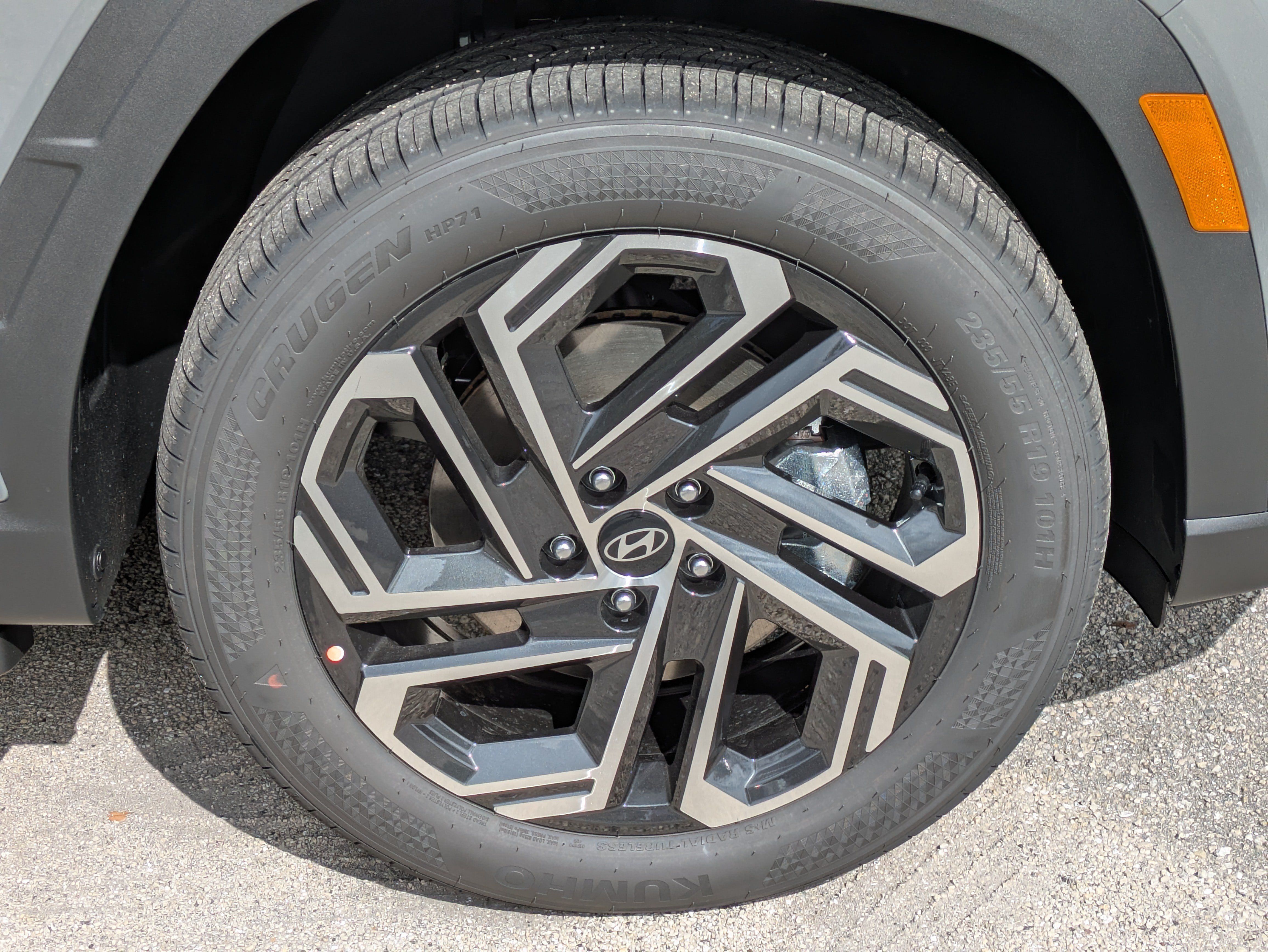 New 2026 Hyundai Tucson SEL Plus w/ Tow & Go Package FWD image 11