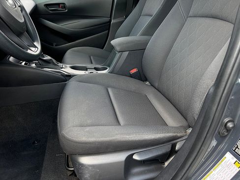 Used 2023 Toyota Corolla LE image 9