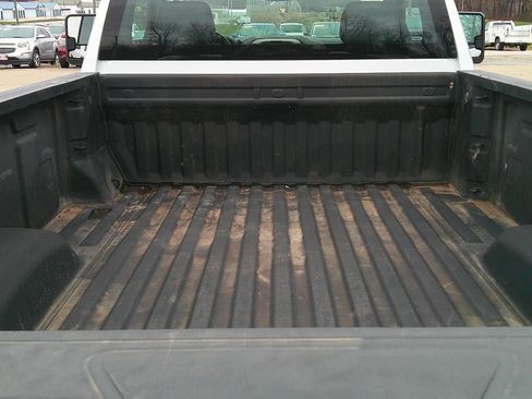 Used 2021 Chevrolet Silverado 2500 W/T w/ WT Fleet Convenience Package image 9