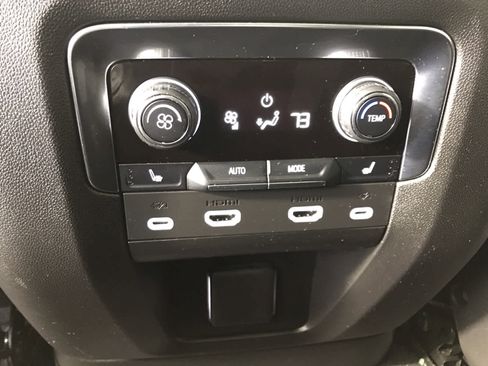 Used 2024 Chevrolet Tahoe High Country image 37